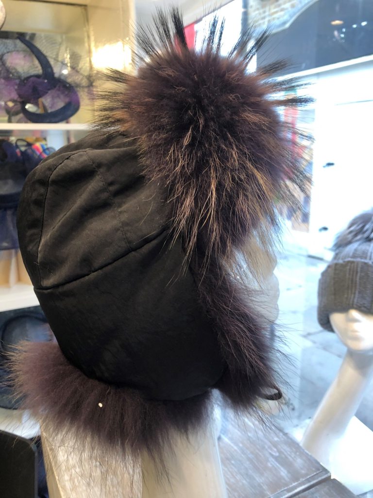 Tit-Fet-Tat Fashion Extravaganza for Scarves, Coats, Hats, and More!