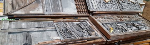 HEIDELBERG VINTAGE LETTERPRESS PRINTER and DRAWERS