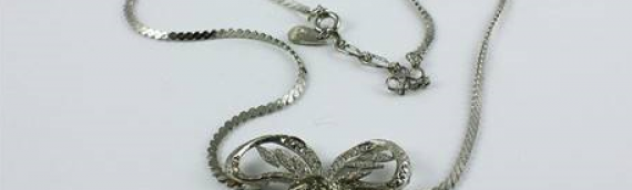 BBX . Disposal of 18000-20,000 pcs of 18ct plated costume jewellery ,made in England – 2900 BBX for 5000 Pieces