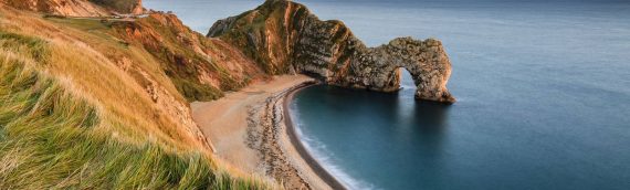 Woodlands Bungalow – near The Jurassic Coast, Sleeping 12 and Pet Friendly, self-catering accommodation available next weekend!