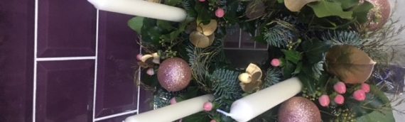 Christmas table centre pieces
