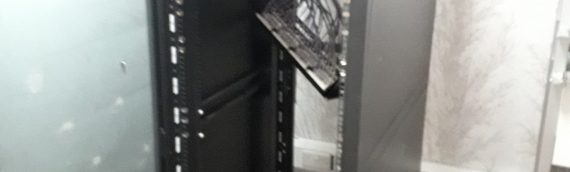 HP 42 Rack Comms Cabinet