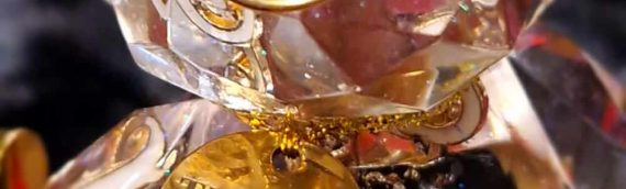 Resin Art “The Royal Bears” Time Bear by Art Rise